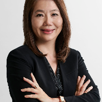 Janet L H Looi