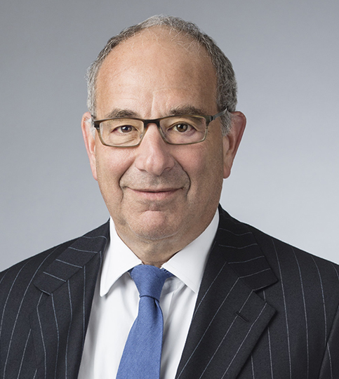 Robert B Schumer