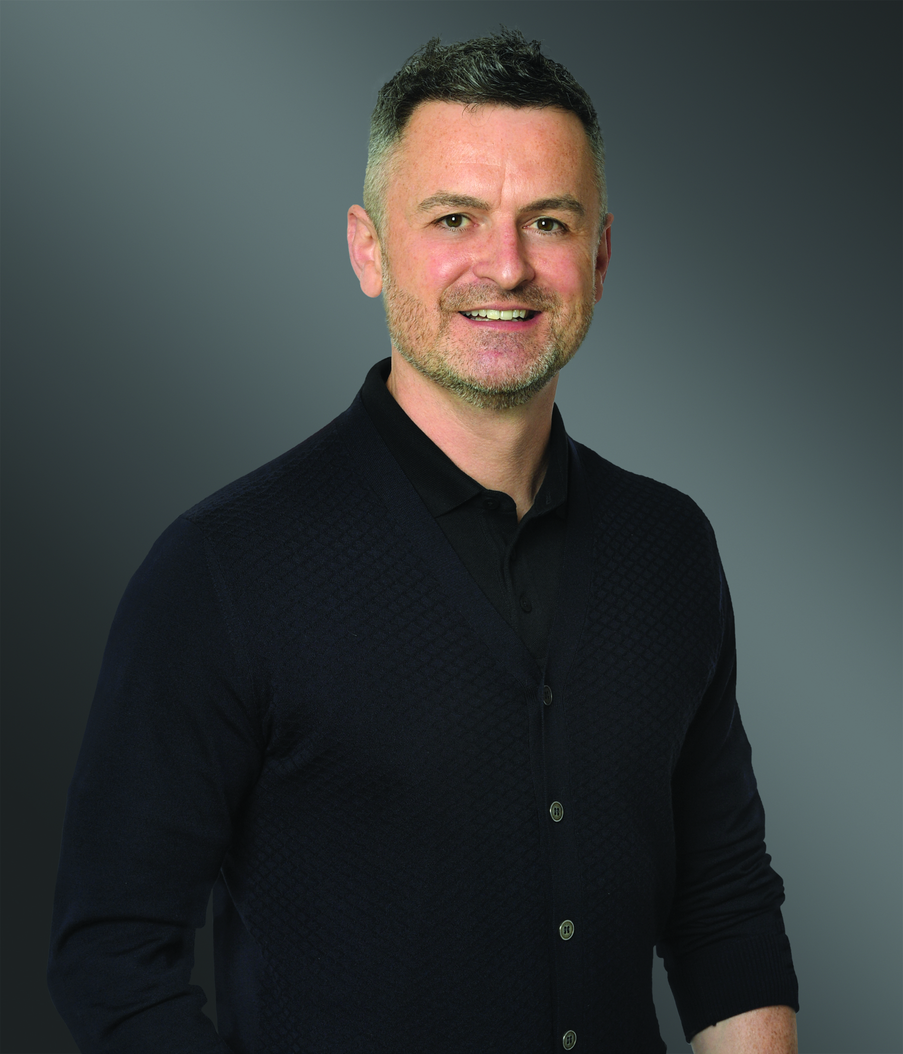 Ian R Macdonald