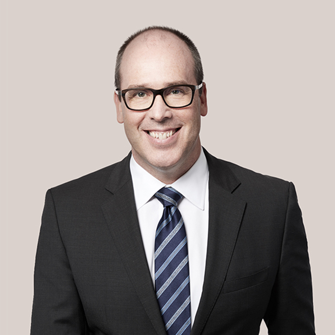 Christopher J Steeves